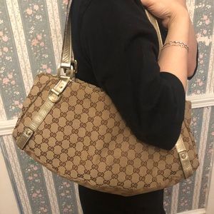 Gucci shoulder bag